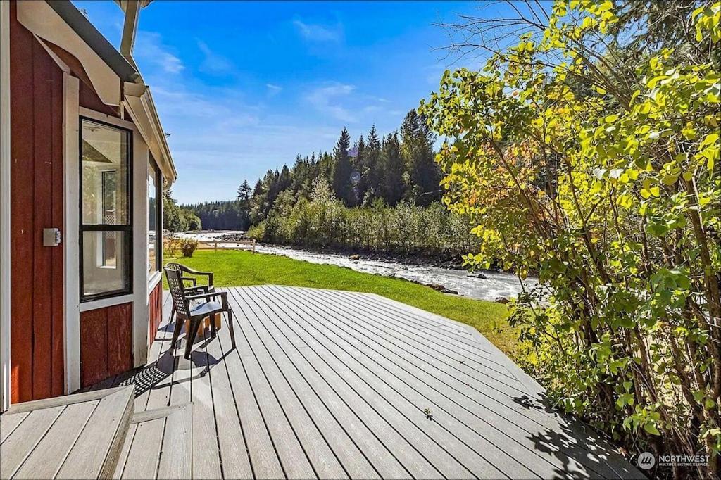 Greenwater New: Steps From White River Near Mount Rainier National Park מראה חיצוני תמונה