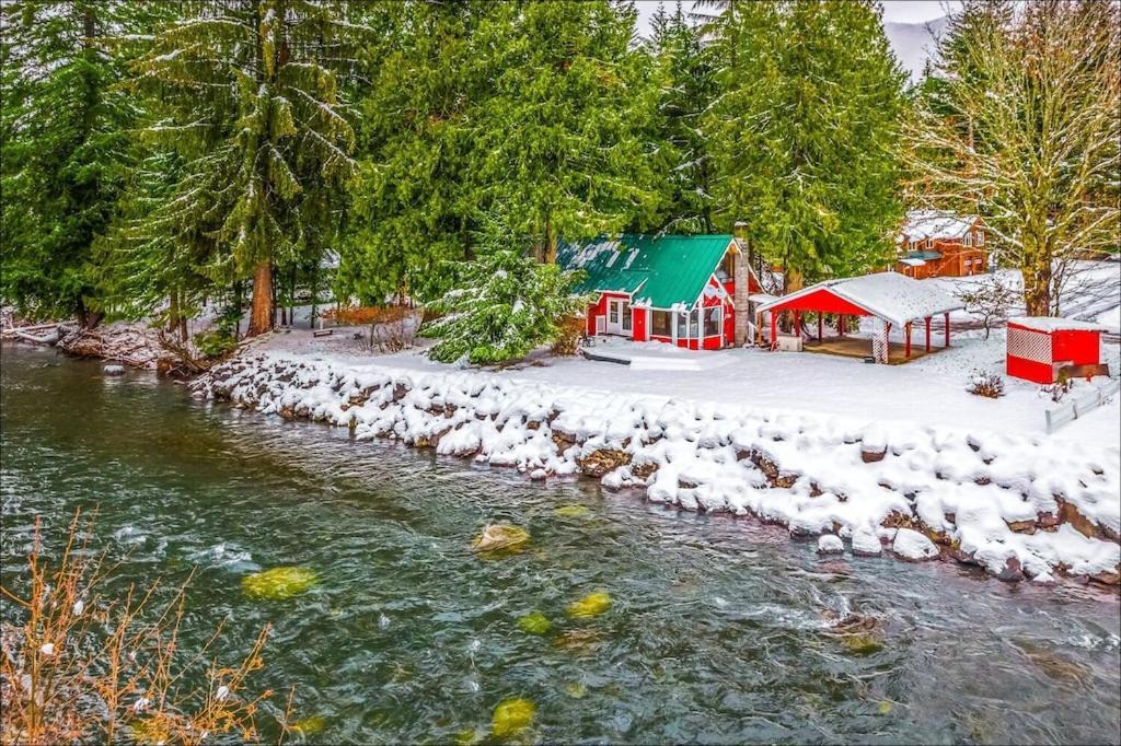 Greenwater New: Steps From White River Near Mount Rainier National Park מראה חיצוני תמונה